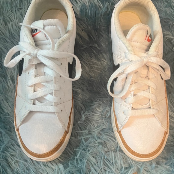 White Nike size 7 - Picture 5 of 9